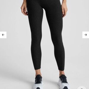 Beyond Yoga spacedye caught in the midi darkest night Leggings sz small!